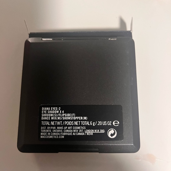 MAC Cosmetics Eyeshadow Quad Palette - Neutral and Warm Shades - Picture 2 of 2